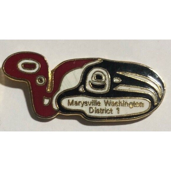 Alaskan or Northwestern Totem art pin Marysville, WA -District 1 -Fraternal - Picture 1 of 2